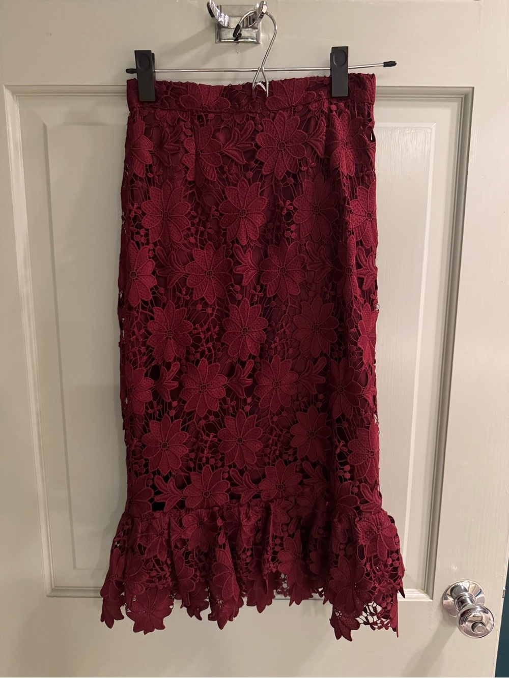 Rachel Parcell Midtown Skirt | Bordeaux | Size XS